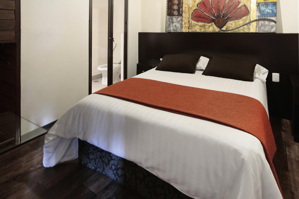 Hotel Aztic And Executive 4*
